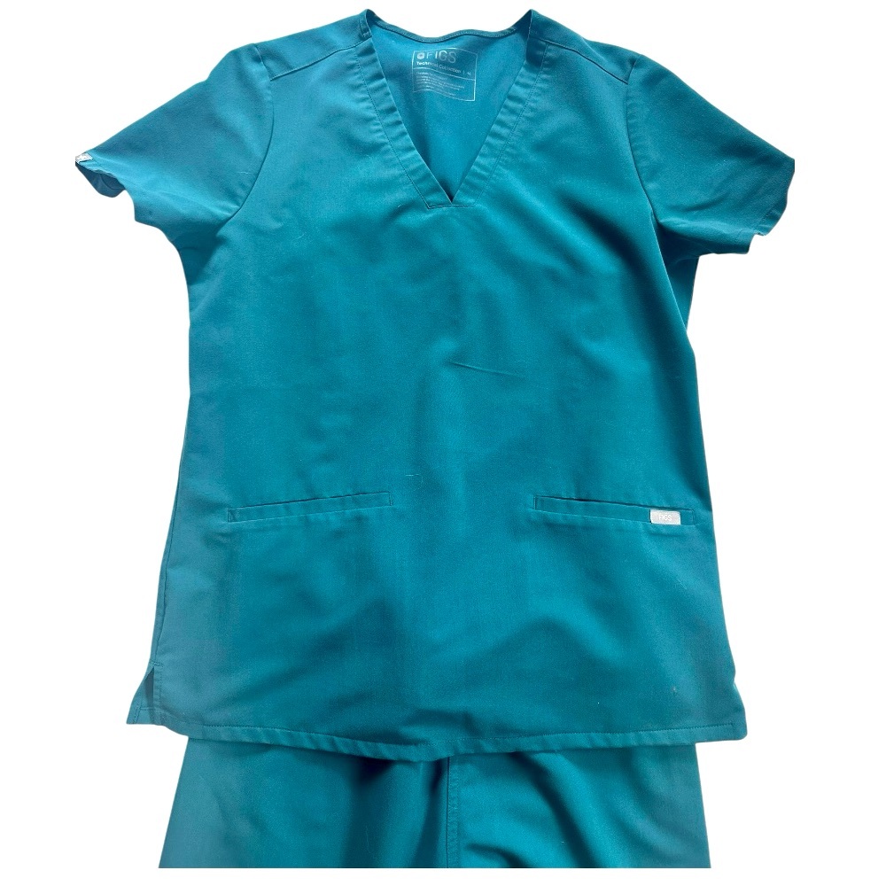 Figs The Set Catarina One-Pocket Scrub Top & Livingston Basic Scrub Pants Medium